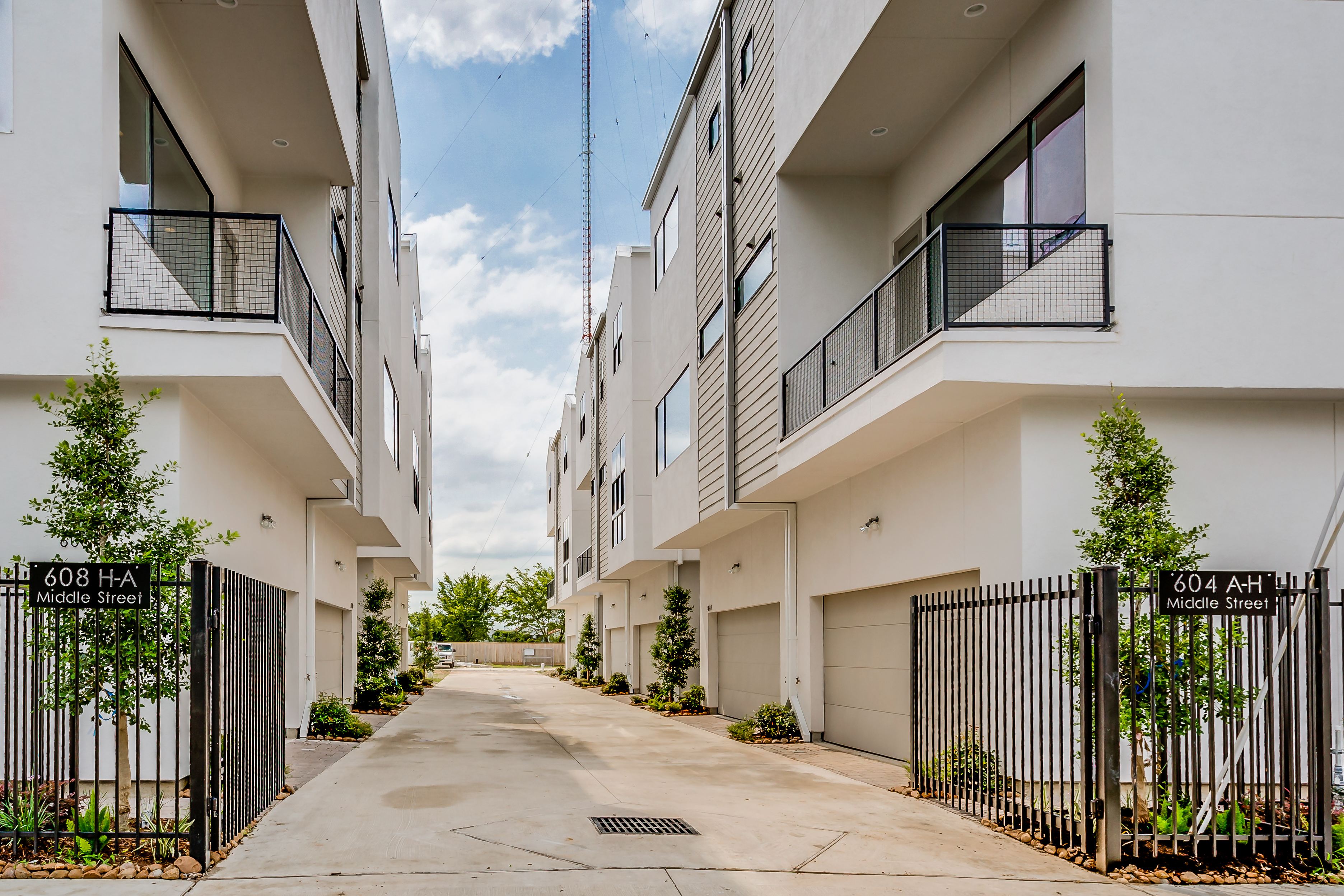 Middle Street Lofts on The Bayou Gates Townhome Community in Houston, TX